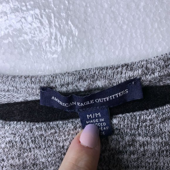 American Eagle M Gray Tulip Hem Oversized Sweater - Picture 2 of 10